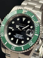 Submariner Starbucks